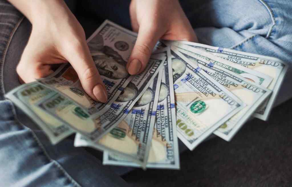 Save Money on Electricity in 2022 Save Money on Electricity in 2022